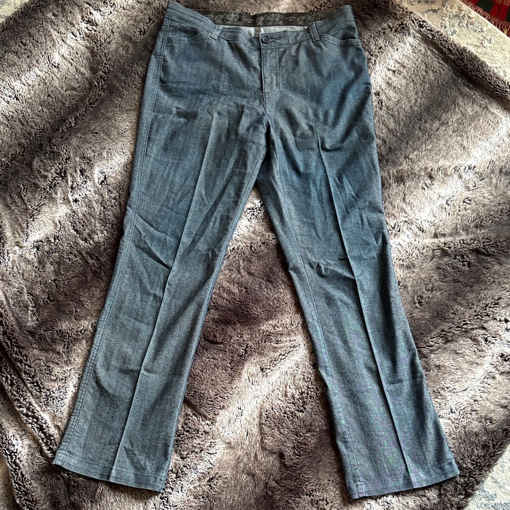 Lee Women’s Charcoal Dress Pants • Size 12M